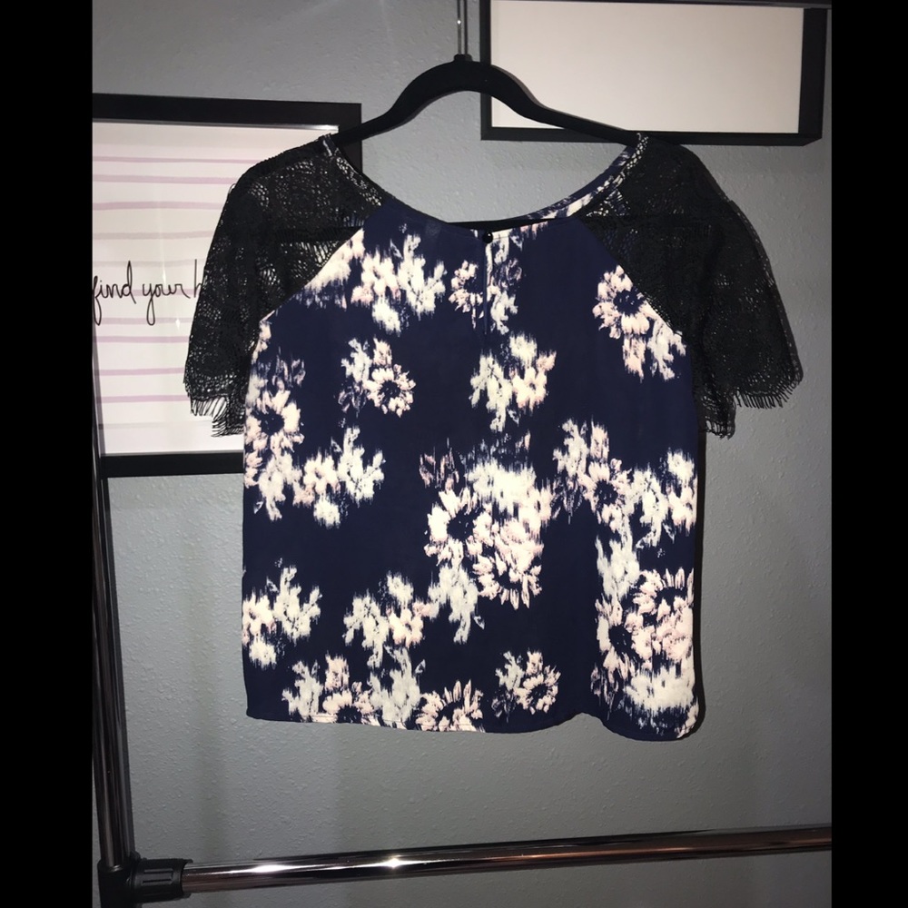 Crop laced top